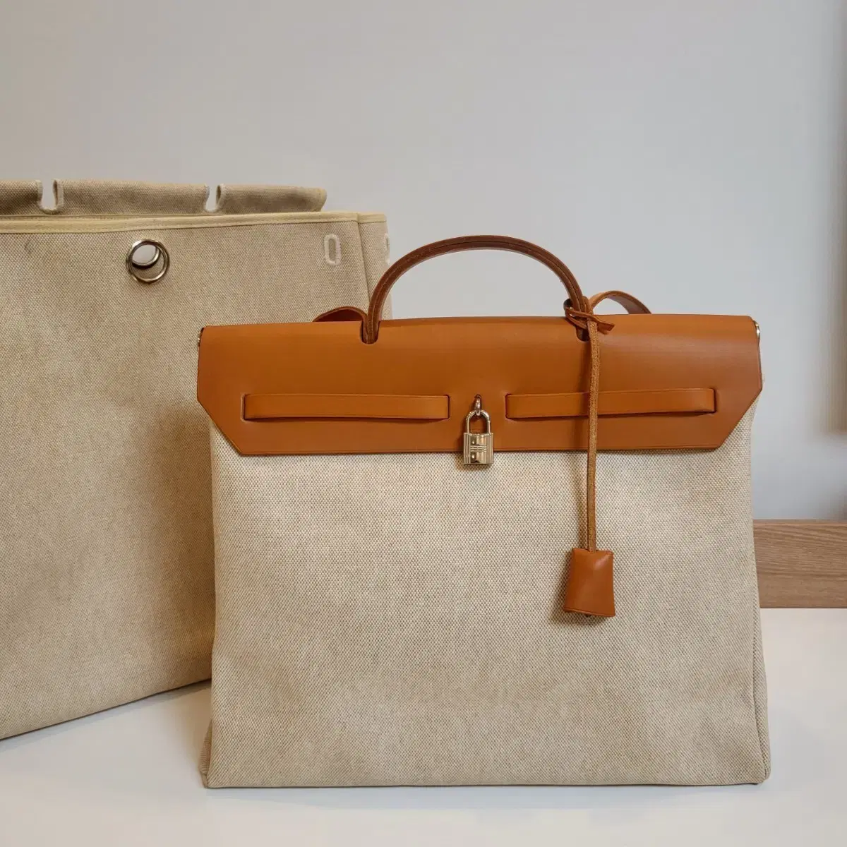 Somewhere Butter Hoa Mini Bag Black (New) on Bunjang Global